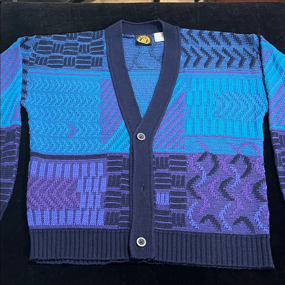 Vintage 80’s Men's Blue and Purple Patterned Cardigan Sweater